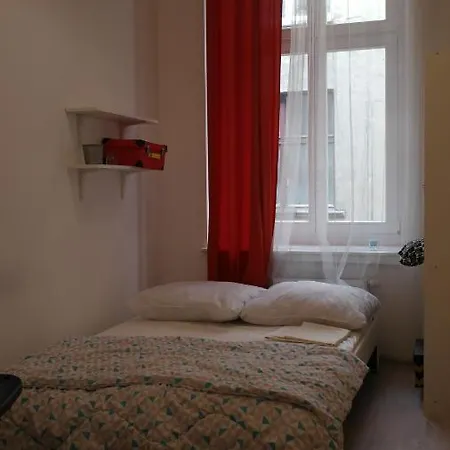 Centrum Apartment Rooms * Лодзь