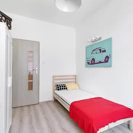 Fabryczna Centrum Rooms 호스텔 *