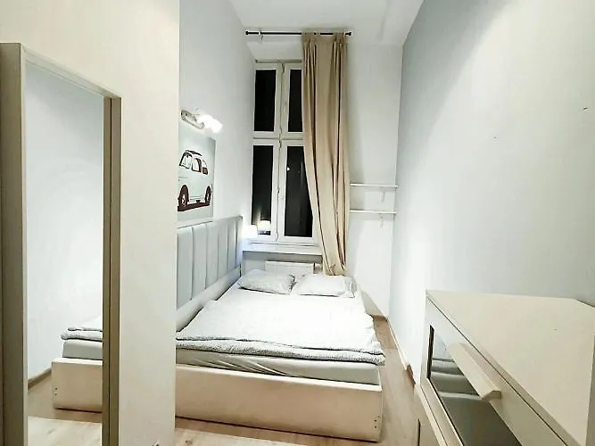 Centrum Apartment Rooms Хостел